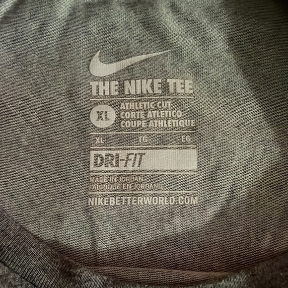 Women’s Grey Nike dri-fit shirt - Picture 2 of 2